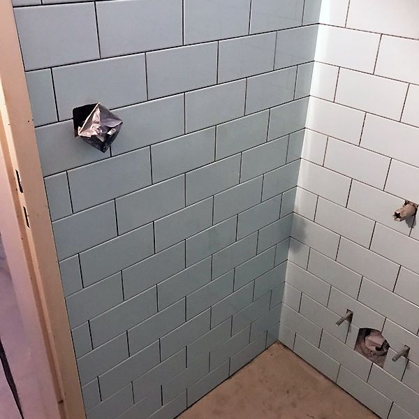001 Verlegung Fliesen Bad Brechbuehlbau