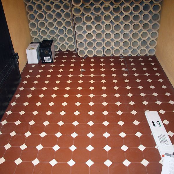 015 Keramische Wand Bodenbelaege Brechbuehlbau