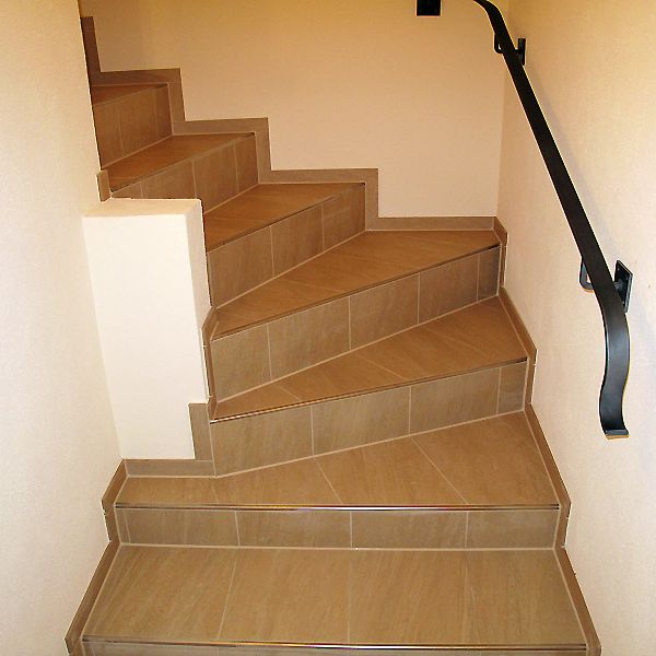 016 Keramische Wand Bodenbelaege Brechbuehlbau